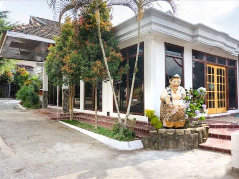 Reddoorz At Pujon Malang Hotel Batu  Exterior photo