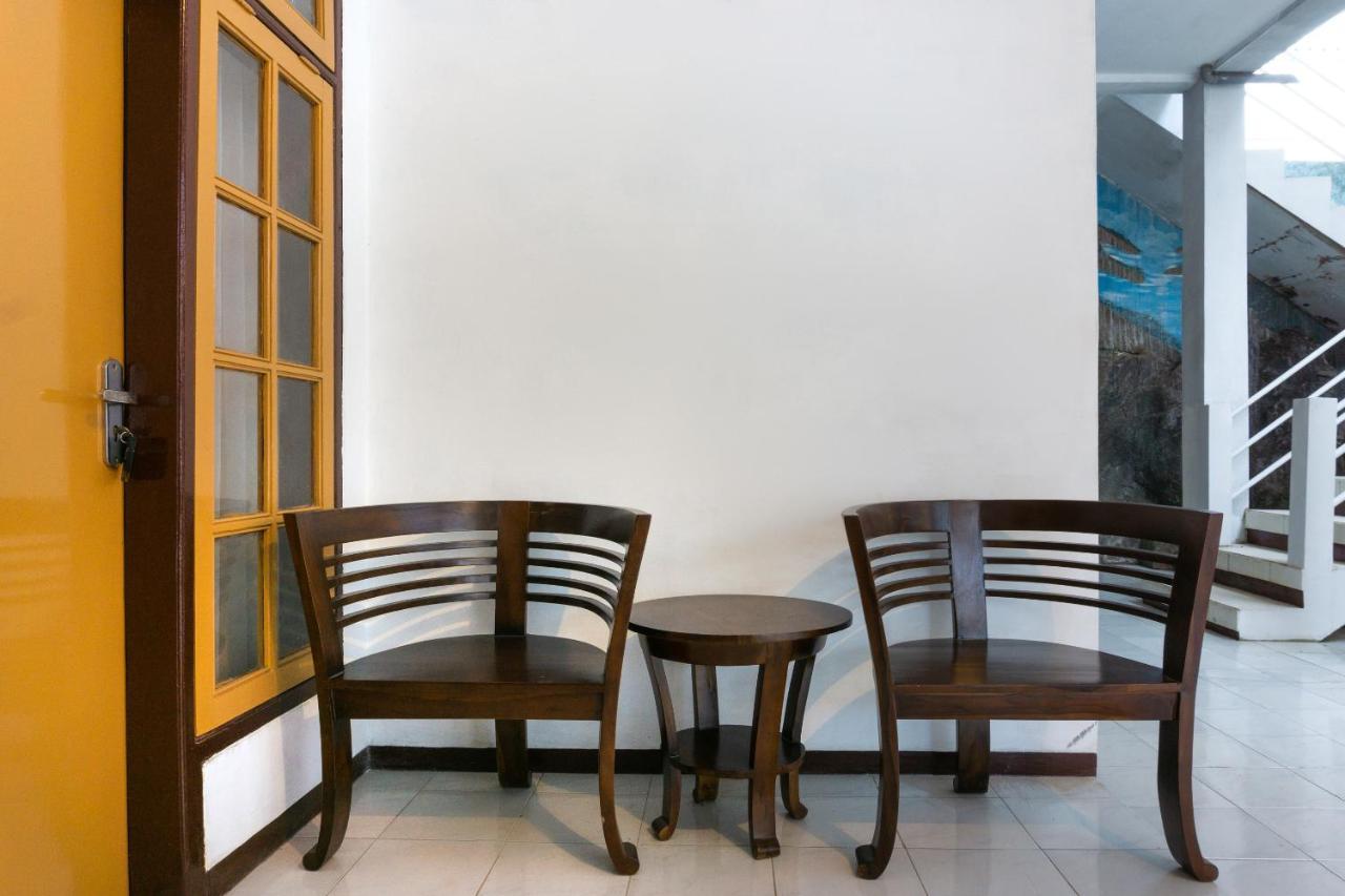 Reddoorz At Pujon Malang Hotel Batu  Exterior photo