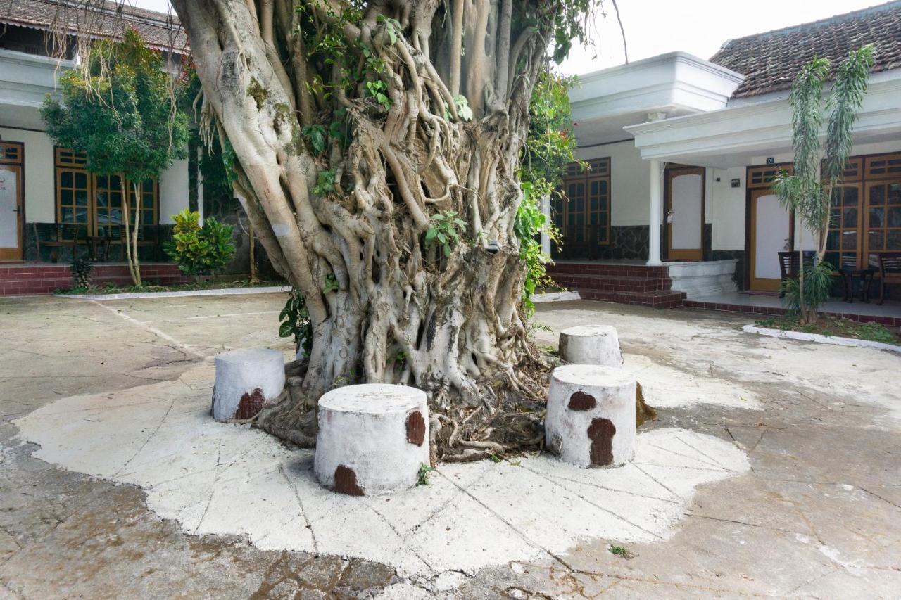 Reddoorz At Pujon Malang Hotel Batu  Exterior photo