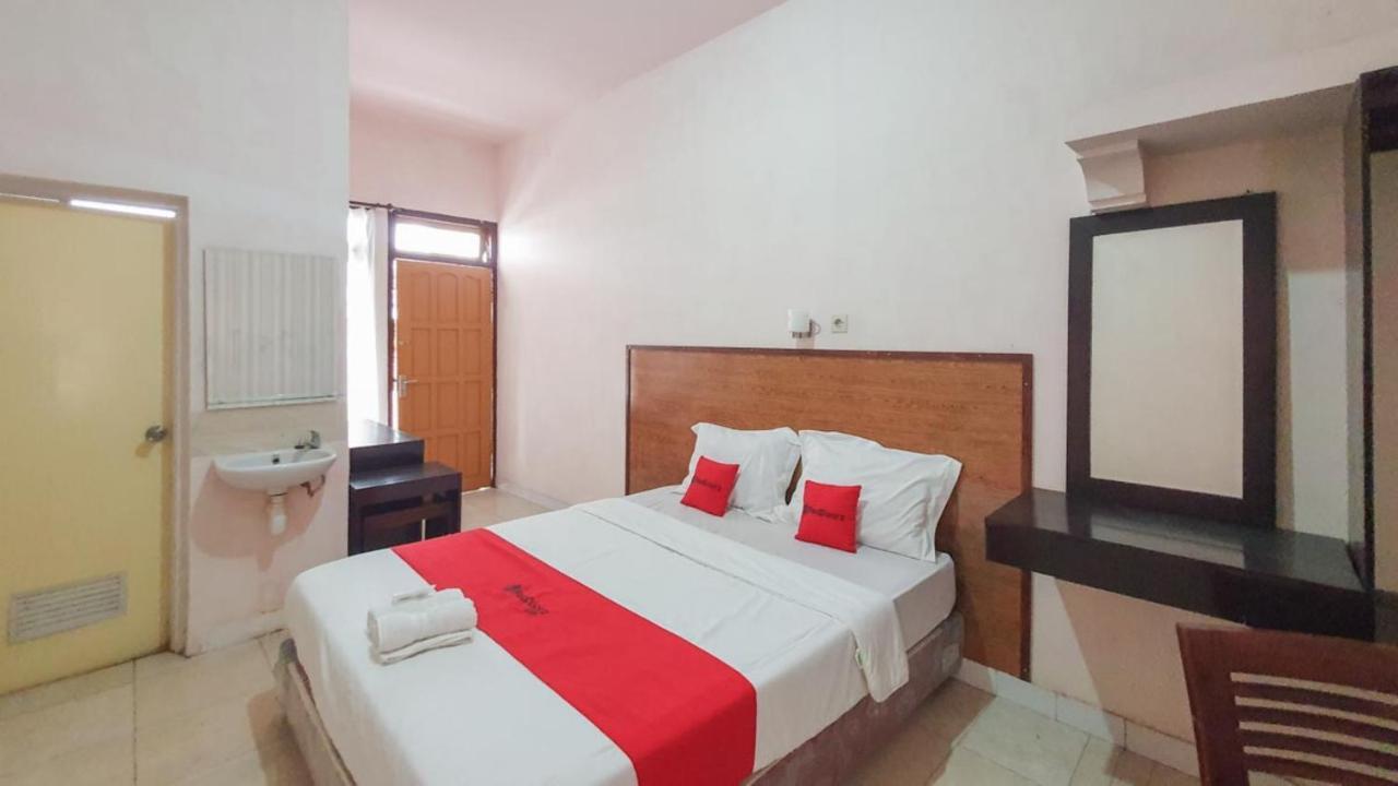 Reddoorz At Pujon Malang Hotel Batu  Exterior photo