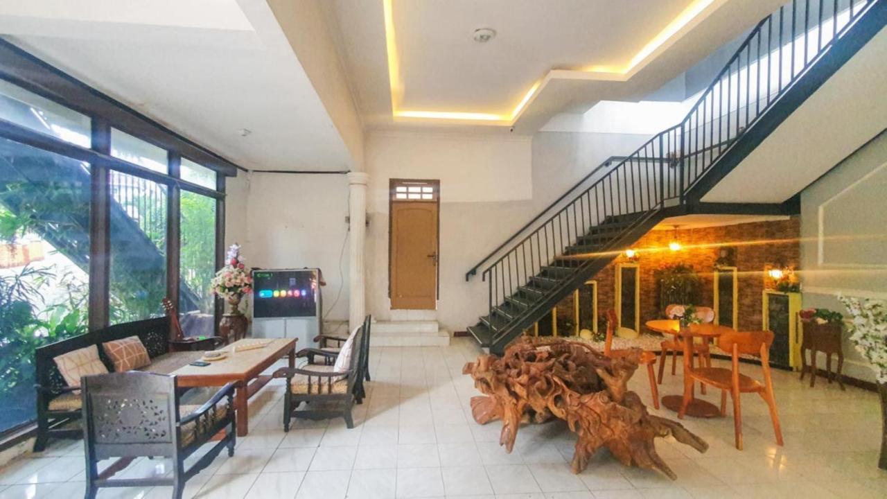 Reddoorz At Pujon Malang Hotel Batu  Exterior photo