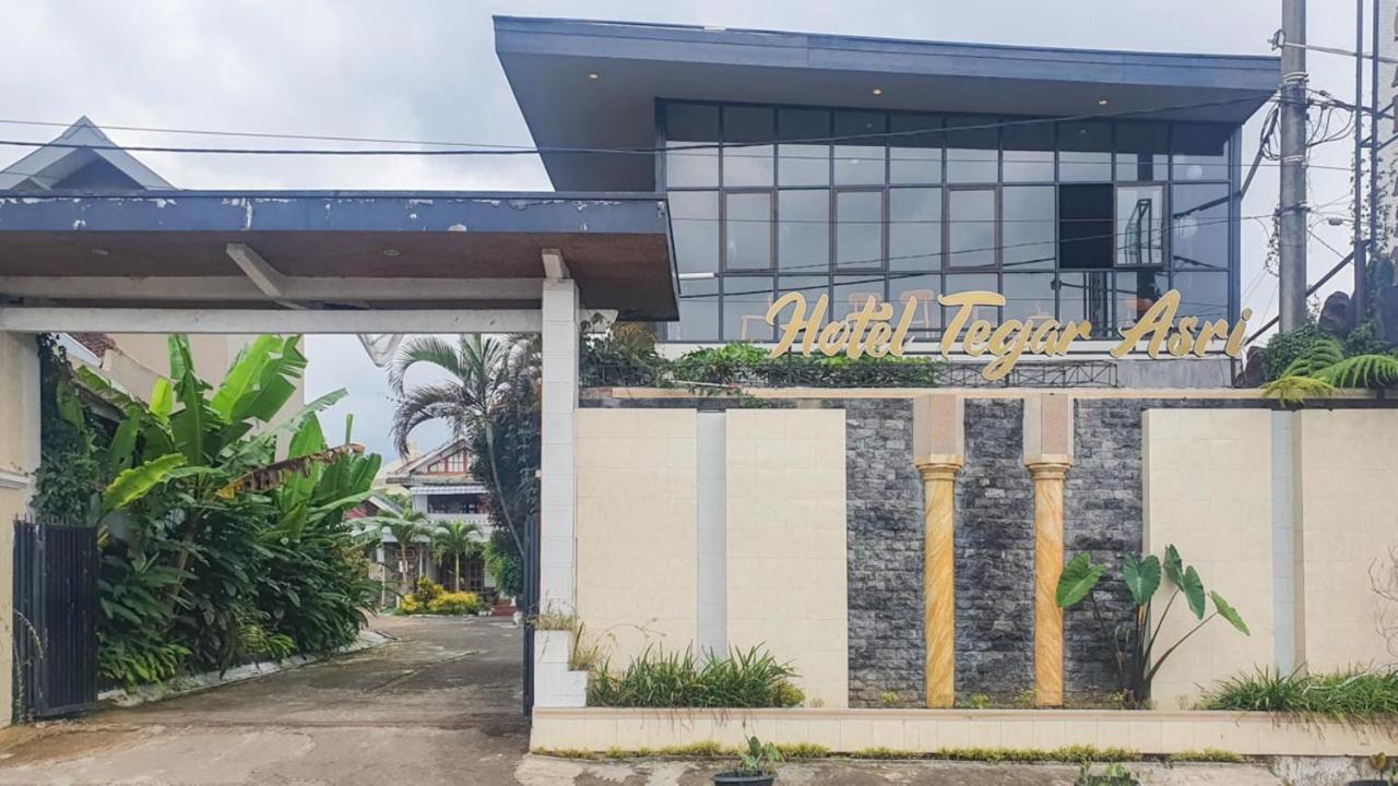 Reddoorz At Pujon Malang Hotel Batu  Exterior photo