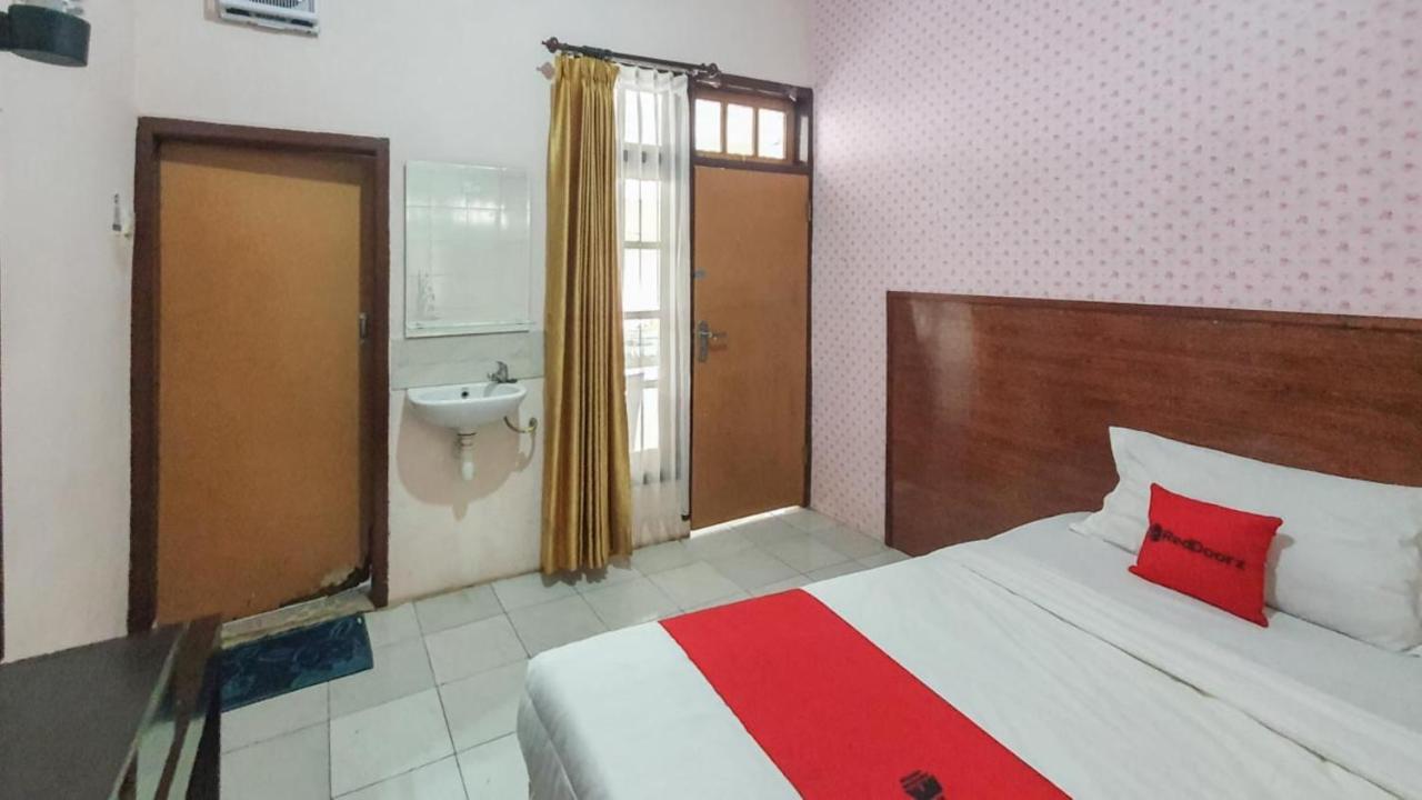 Reddoorz At Pujon Malang Hotel Batu  Exterior photo