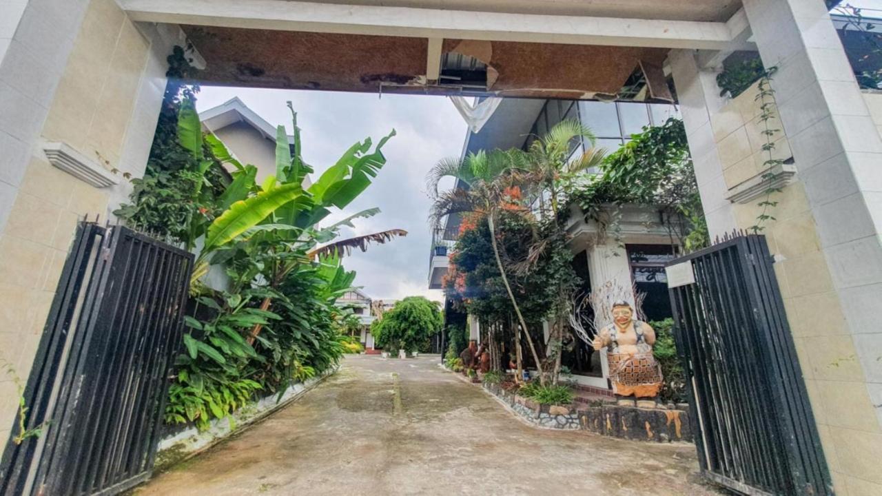 Reddoorz At Pujon Malang Hotel Batu  Exterior photo